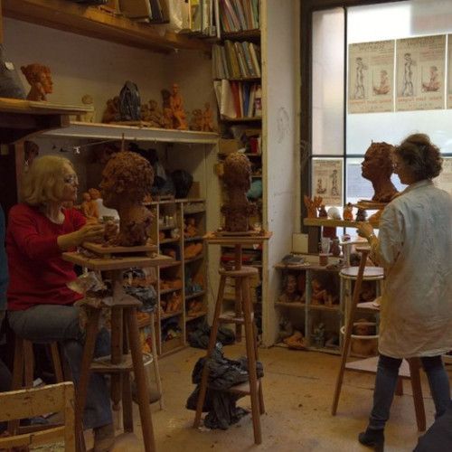 Cours Stages de sculpture modelage d'après modèle vivant à l'Atelier Saint-Fargeau - Apprenez le dessin, la peinture ou la sculpture à Paris