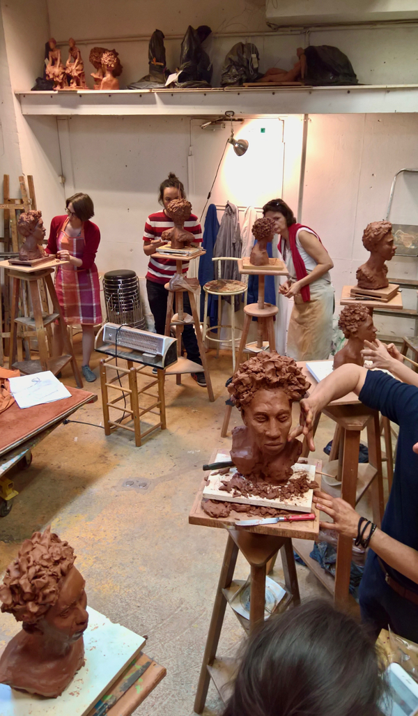 Cours de modelage à l'atelier Saint Fargeau , Paris